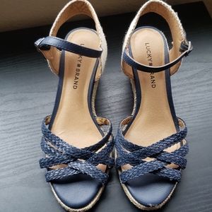 cute closed toe shoes